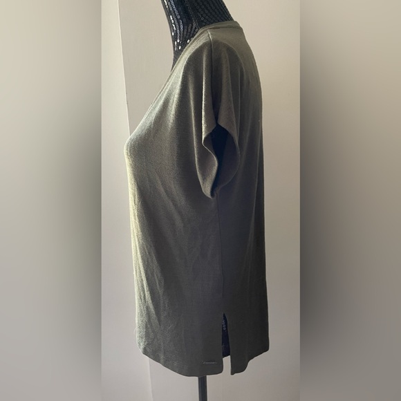 Orvis Green Thin Knit Short Sleeve Top Size Small - Picture 3 of 10